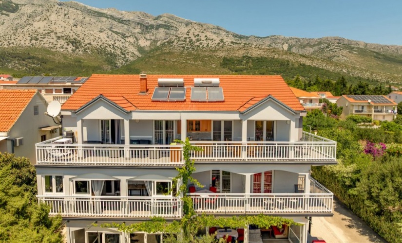 Villa Betty, A2+2 Nr. 1