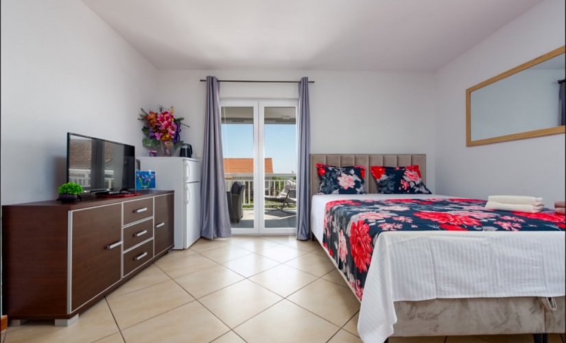 A4+1 Nr. 8, A4+1 Nr. 8