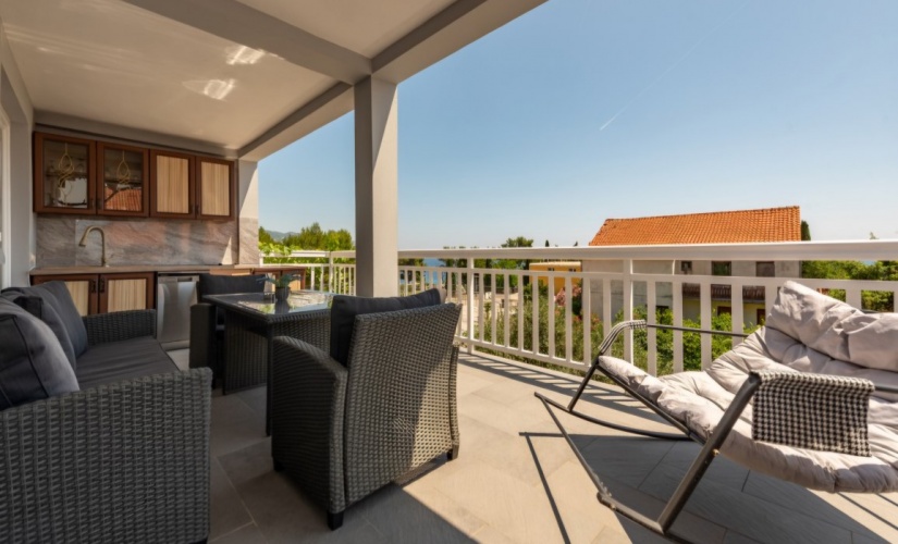 A4+1 Nr. 8, A4+1 Nr. 8