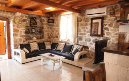 A6+1 - Nr. 2 Stone house