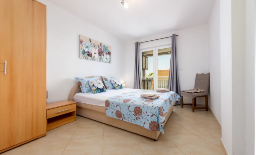 A4+1 Nr. 8, A4+1 Nr. 8