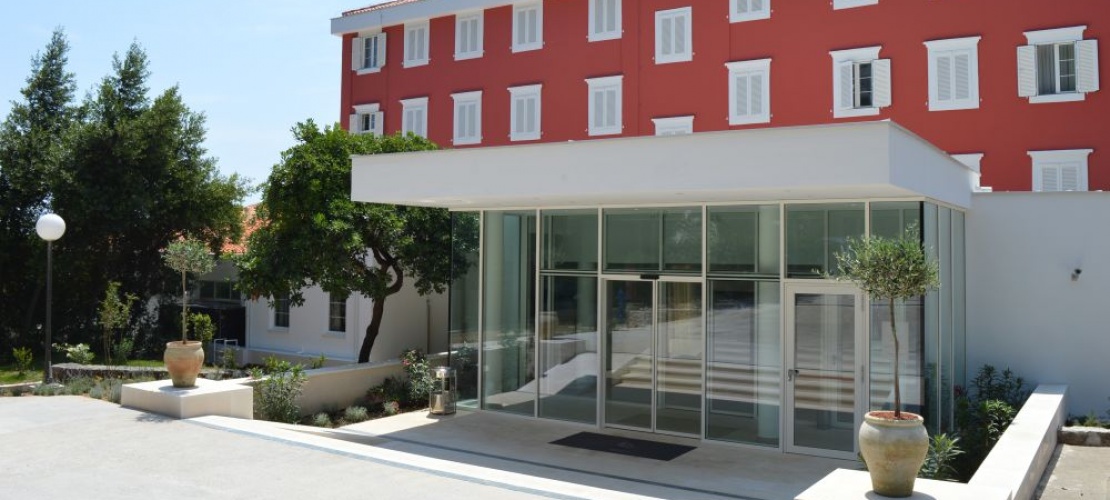 Hotel Bellevue,  Double Superior Sea Side/Camera doppia Superior con balcone e vista mare