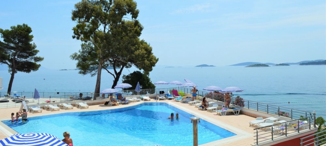 Hotel Bellevue,  Double Superior Sea Side/Camera doppia Superior con balcone e vista mare